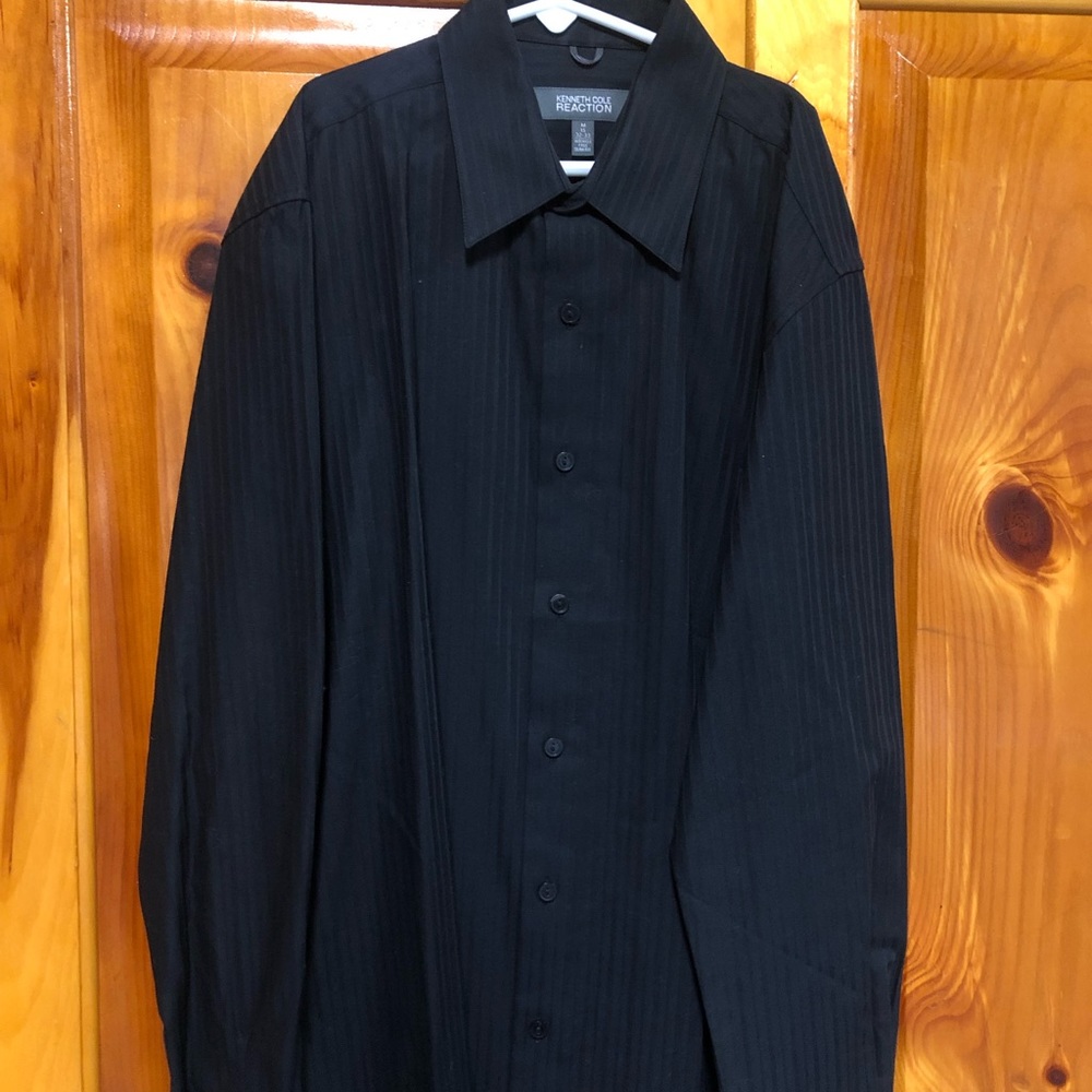 Kenneth Cole Button up